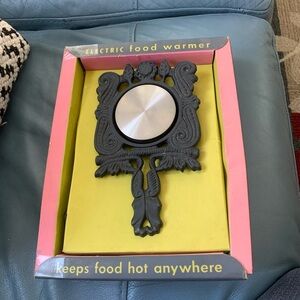Vintage Williamsburg Cast Iron Black Electric Food Warmer - New in Original Box